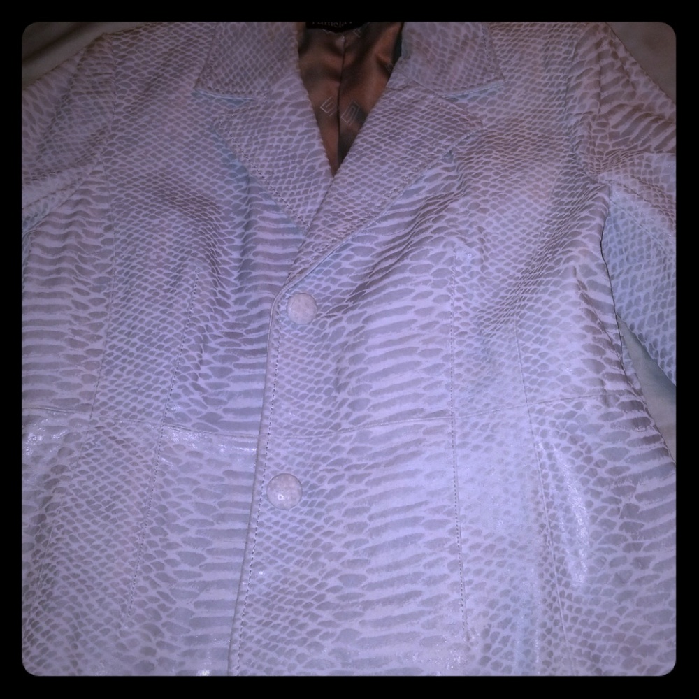 Pamela McCoy blue leather blazer